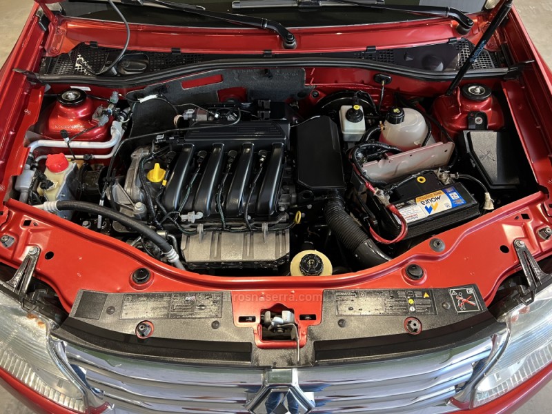 DUSTER 1.6 DYNAMIQUE 4X2 16V FLEX 4P MANUAL - 2015 - CAXIAS DO SUL