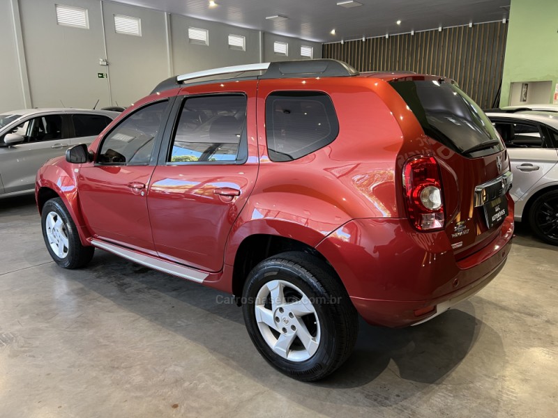 DUSTER 1.6 DYNAMIQUE 4X2 16V FLEX 4P MANUAL - 2015 - CAXIAS DO SUL