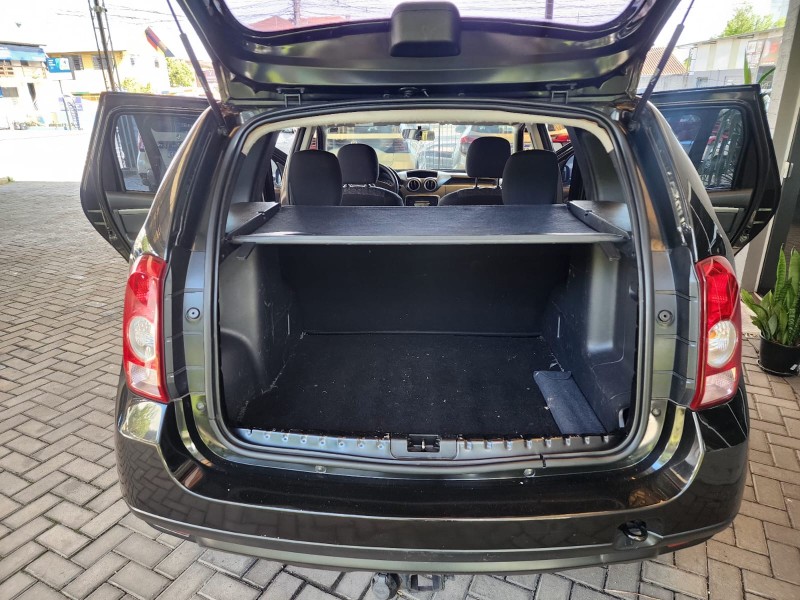 DUSTER 1.6 EXPRESSION 4X2 16V FLEX 4P MANUAL - 2014 - CAXIAS DO SUL