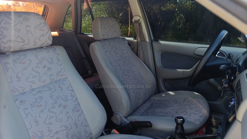 GOL 1.0 MI 16V GASOLINA 4P MANUAL G.III - 2000 - CAXIAS DO SUL