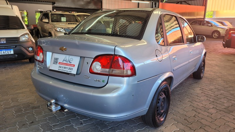 CLASSIC 1.0 MPFI LS 8V FLEX 4P MANUAL - 2011 - GARIBALDI