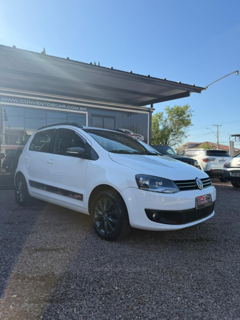 FOX 1.6 MI ROCK IN RIO 8V FLEX 4P MANUAL - 2011 - LAJEADO