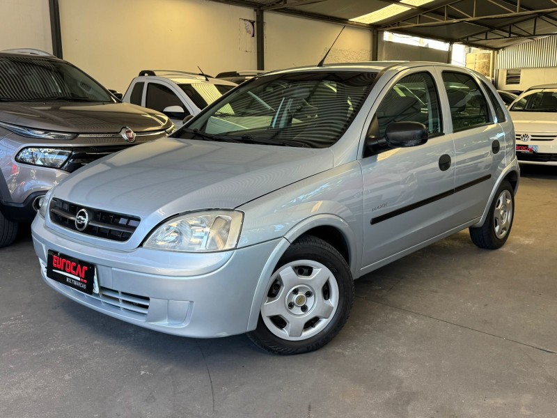 CHEVROLET - CORSA - 2006/2006 - Prata - R$ 22.900,00