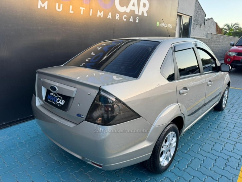 FIESTA 1.6 ROCAM SE 8V FLEX 4P MANUAL - 2014 - ESTâNCIA VELHA