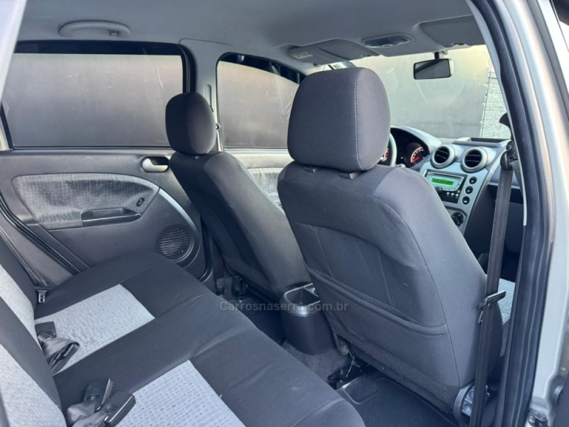 FIESTA 1.6 ROCAM SE 8V FLEX 4P MANUAL - 2014 - ESTâNCIA VELHA