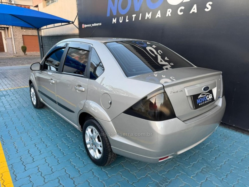 FIESTA 1.6 ROCAM SE 8V FLEX 4P MANUAL - 2014 - ESTâNCIA VELHA
