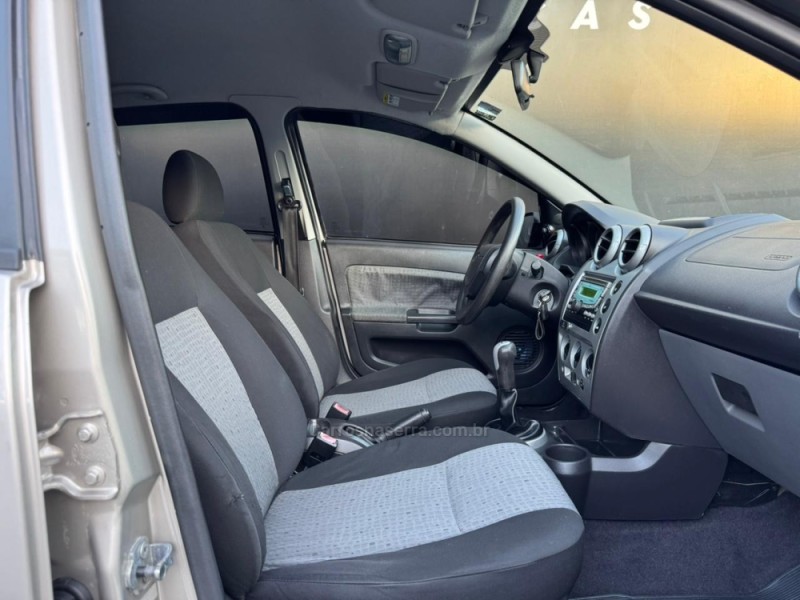 FIESTA 1.6 ROCAM SE 8V FLEX 4P MANUAL - 2014 - ESTâNCIA VELHA