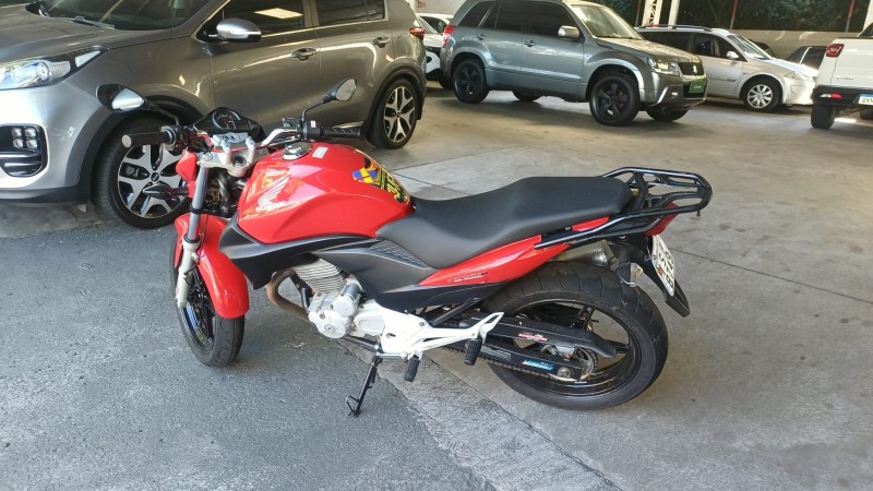 CB 300R  - 2011 - CAXIAS DO SUL