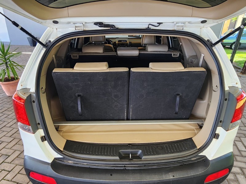 SORENTO 2.4 EX2 4X2 16V GASOLINA 4P 7 LUGARES AUTOMÁTICO - 2012 - CAXIAS DO SUL