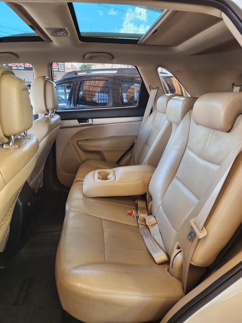 SORENTO 2.4 EX2 4X2 16V GASOLINA 4P 7 LUGARES AUTOMÁTICO - 2012 - CAXIAS DO SUL