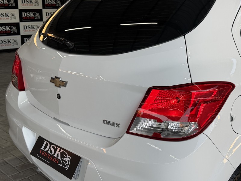 ONIX 1.0 MPFI LS 8V FLEX 4P MANUAL - 2015 - CAXIAS DO SUL