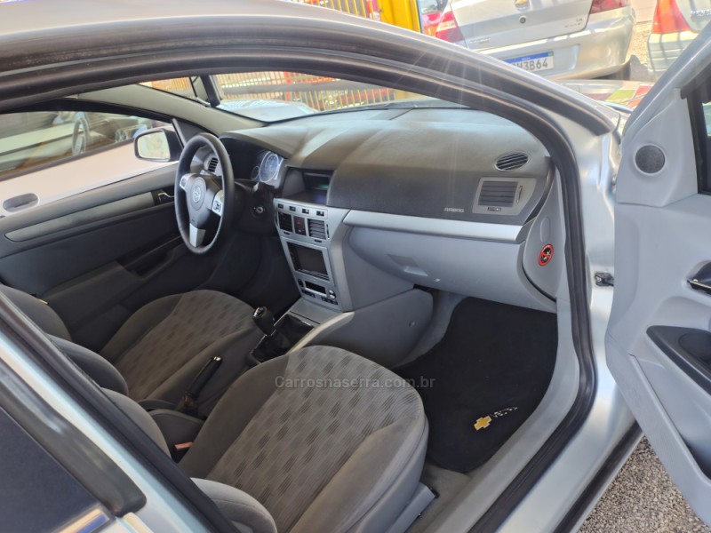 VECTRA 2.0 MPFI ELEGANCE 8V 140CV FLEX 4P MANUAL - 2007 - SAPIRANGA