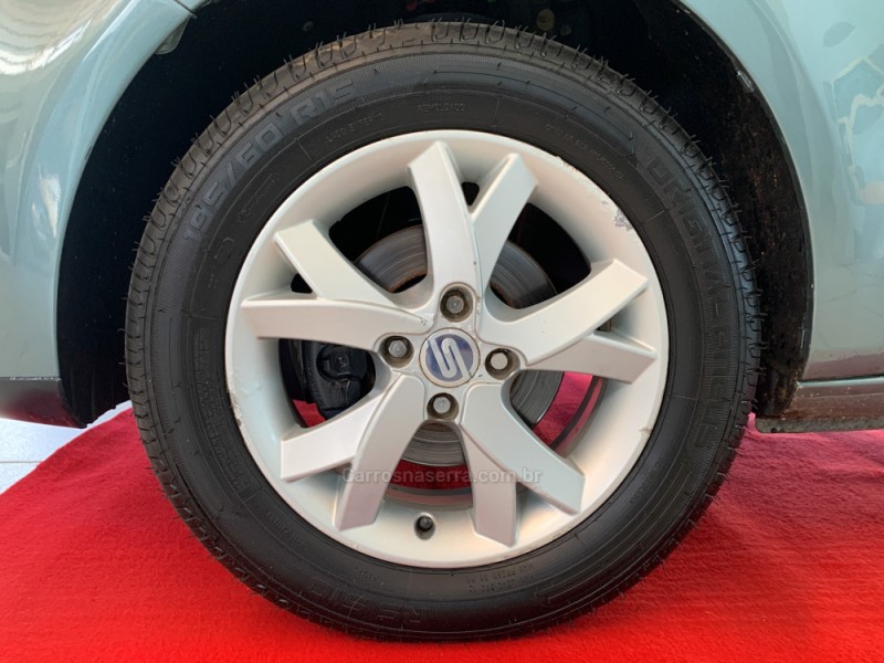 VOYAGE 1.0 MI CITY 8V FLEX 4P MANUAL - 2010 - PORTO ALEGRE