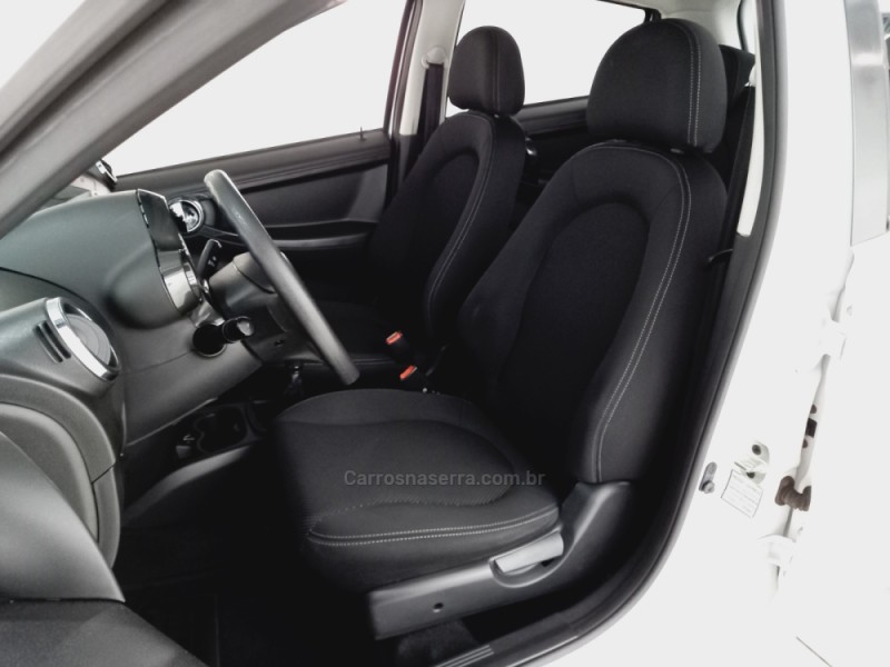 J2 1.4 16V GASOLINA 4P MANUAL - 2014 - PORTO ALEGRE