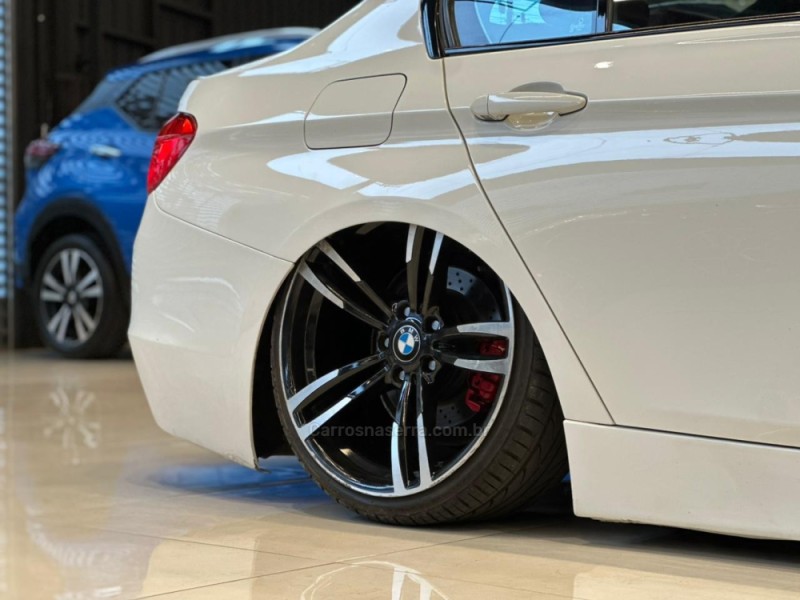 328I 2.0 SEDAN 16V GASOLINA 4P AUTOMÁTICO - 2013 - CAXIAS DO SUL