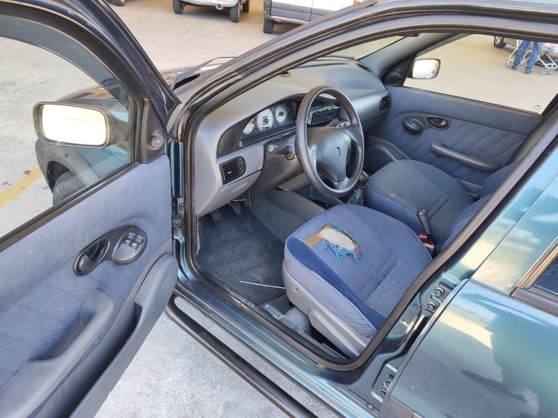 PALIO 1.6 MPI ADVENTURE WEEKEND 8V GASOLINA 4P MANUAL - 2000 - FARROUPILHA