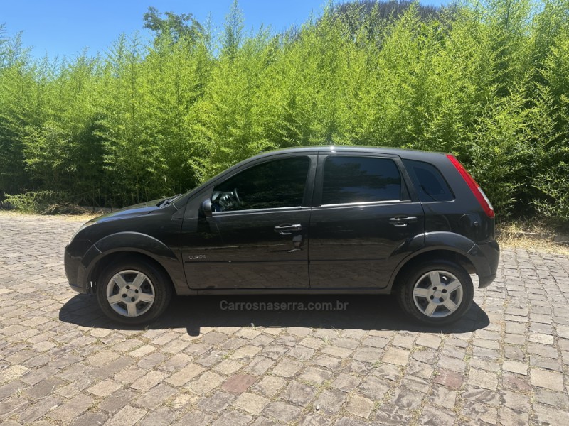 FIESTA 1.6 MPI CLASS HATCH 8V FLEX 4P MANUAL - 2010 - NOVA PRATA