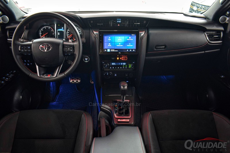 HILUX SW4 2.8 GR-S 4X4 CD 16V TURBO INTERCOOLER DIESEL 4P AUTOMÁTICO - 2024 - SANTA CRUZ DO SUL