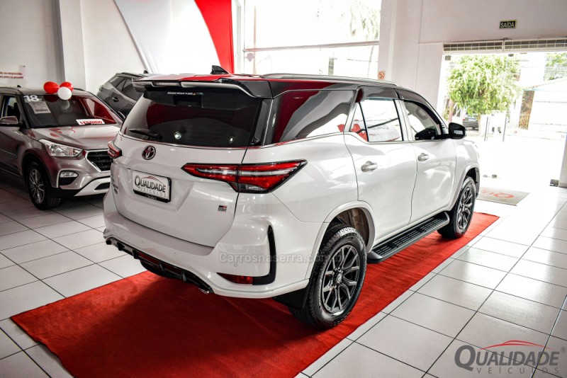 HILUX SW4 2.8 GR-S 4X4 CD 16V TURBO INTERCOOLER DIESEL 4P AUTOMÁTICO - 2024 - SANTA CRUZ DO SUL