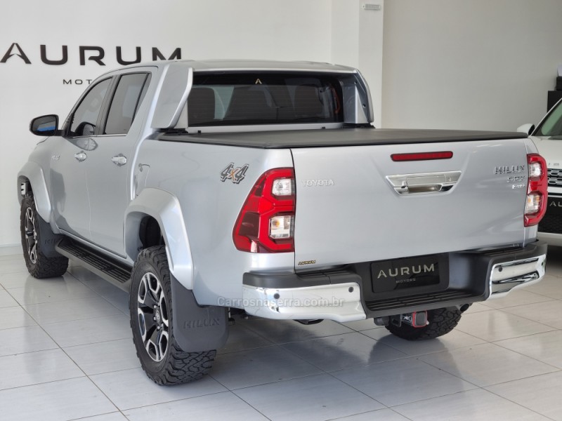 HILUX 2.8 SRX PLUS 4X4 CD TURBO DIESEL 4P AUTOMÁTICO - 2025 - CAXIAS DO SUL