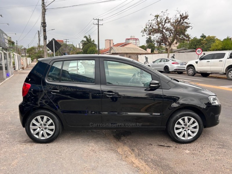 FOX 1.0 MI 8V FLEX 4P MANUAL - 2013 - VENâNCIO AIRES
