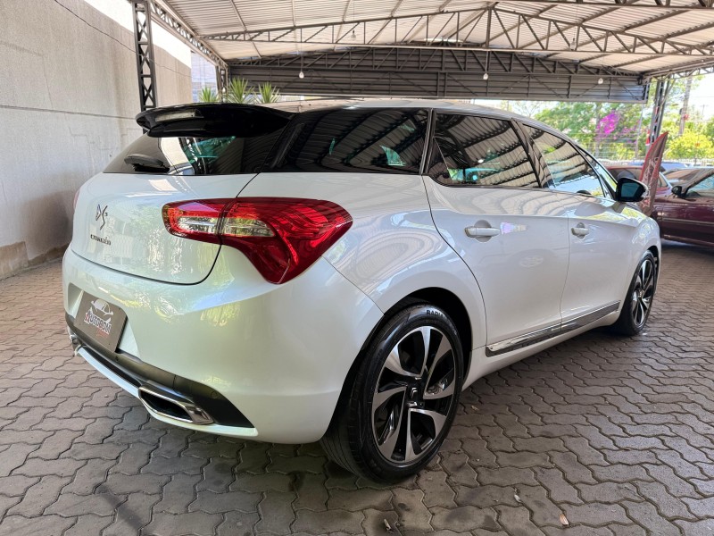 DS5 1.6 16V 165CV TURBO INTERCOOLER GASOLINA 4P AUTOMÁTICO - 2014 - CAXIAS DO SUL
