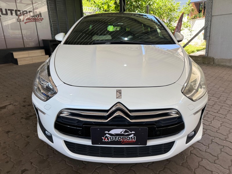 DS5 1.6 16V 165CV TURBO INTERCOOLER GASOLINA 4P AUTOMÁTICO - 2014 - CAXIAS DO SUL