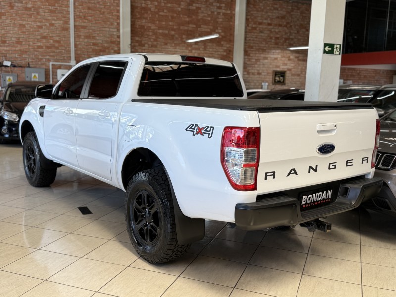 RANGER 2.2 XLS 4X4 CD 16V DIESEL 4P AUTOMÁTICO - 2017 - FARROUPILHA