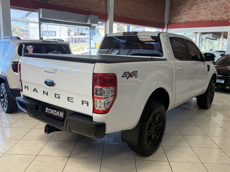 RANGER 2.2 XLS 4X4 CD 16V DIESEL 4P AUTOMÁTICO - 2017 - FARROUPILHA