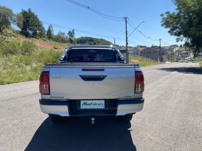 HILUX 2.8 4X4 CD 8V DIESEL 4P MANUAL - 2017 - FLORES DA CUNHA