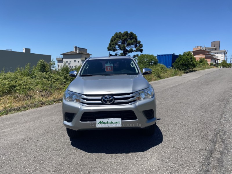 HILUX 2.8 4X4 CD 8V DIESEL 4P MANUAL - 2017 - FLORES DA CUNHA