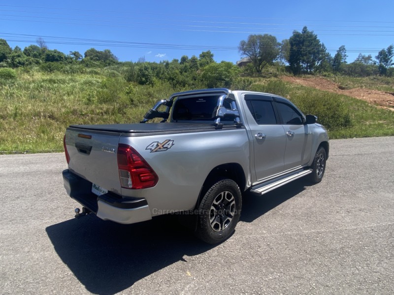 HILUX 2.8 4X4 CD 8V DIESEL 4P MANUAL - 2017 - FLORES DA CUNHA