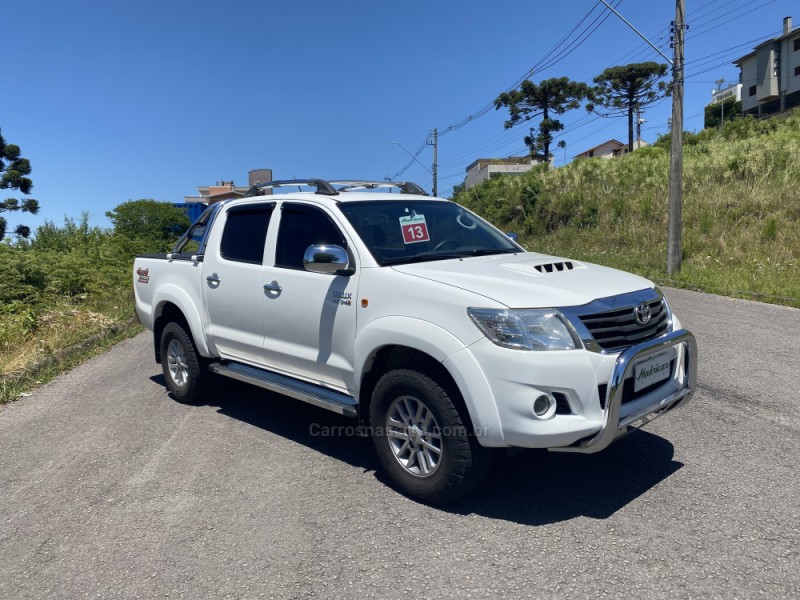 HILUX 3.0 STD 4X4 CD 16V TURBO INTERCOOLER DIESEL 4P MANUAL - 2013 - FLORES DA CUNHA