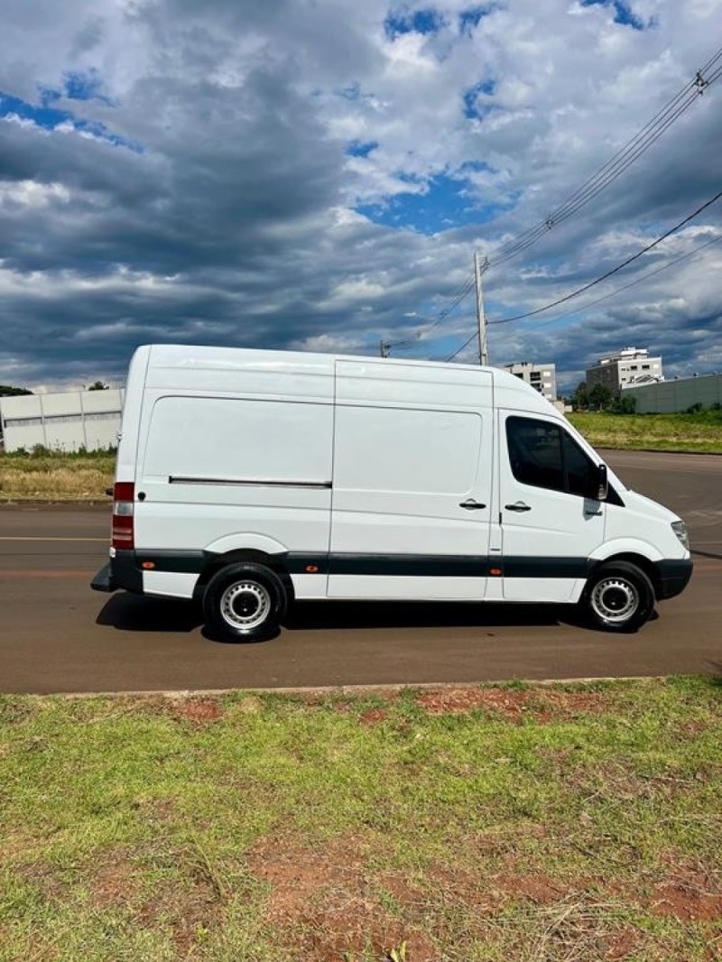 SPRINTER 2.2 311 CDI FURGÃO STREET 10,5 16V BI-TURBO DIESEL MANUAL - 2016 - ARROIO DO MEIO