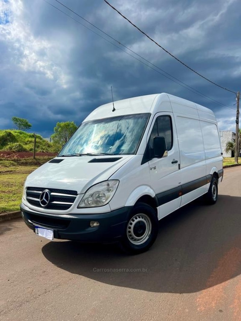 SPRINTER 2.2 311 CDI FURGÃO STREET 10,5 16V BI-TURBO DIESEL MANUAL - 2016 - ARROIO DO MEIO