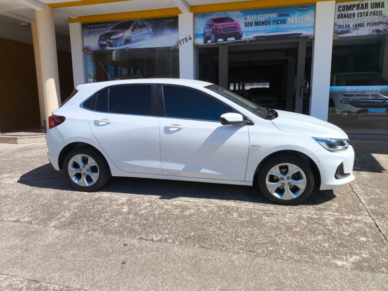 ONIX 1.0 PREMIER II 12V TURBO FLEX 4P AUTOMÁTICO - 2020 - GUAPORé