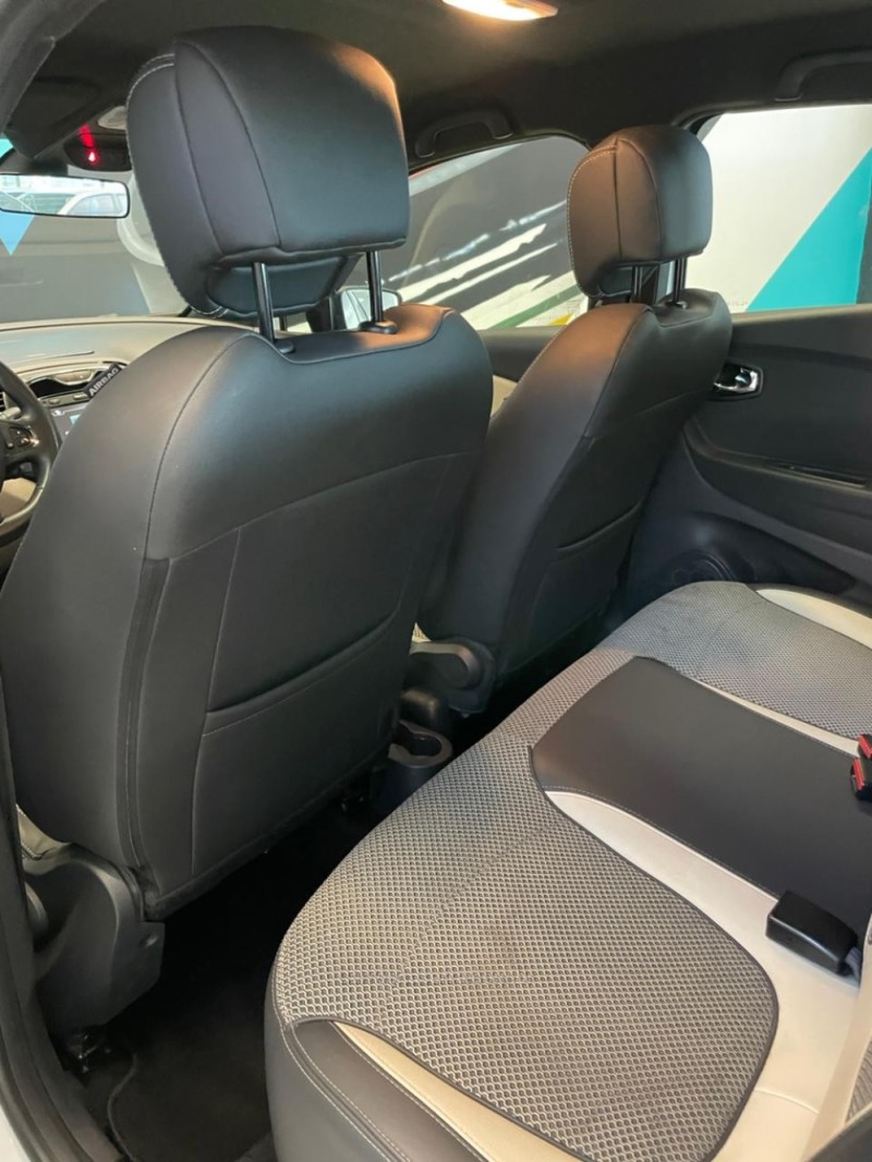 CAPTUR 2.0 16V FLEX INTENSE AUTOMÁTICO - 2020 - NOVO HAMBURGO