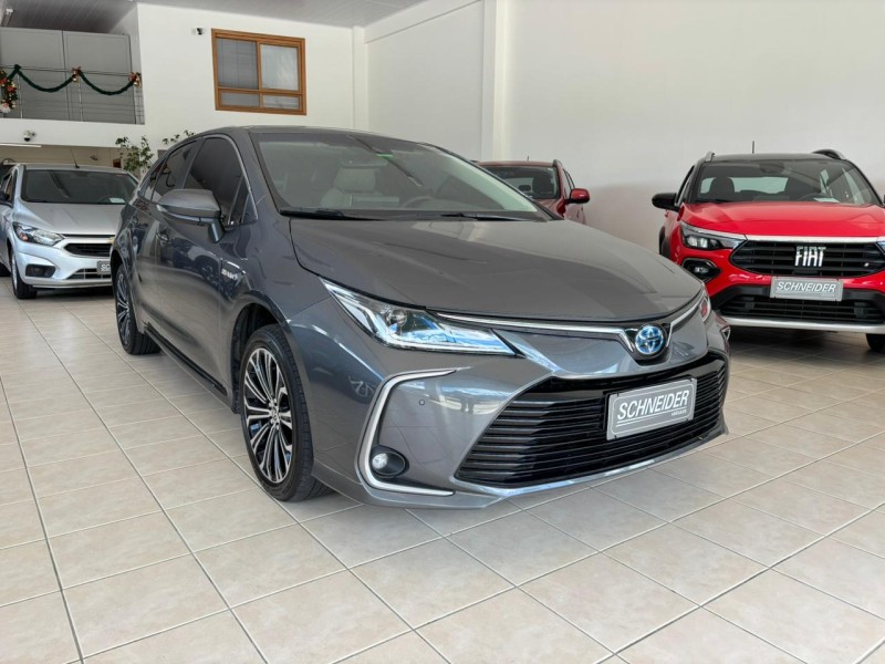 corolla 1.8 altis premium 16v hibrido 4p automatico 2023 nova petropolis
