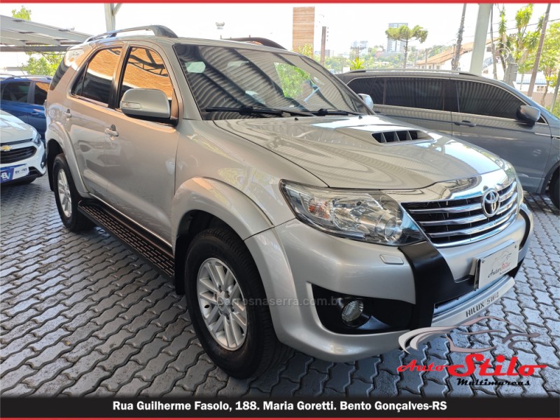 HILUX SW4 3.0 SRV 4X4 7 LUGARES 16V TURBO INTERCOOLER DIESEL 4P AUTOMÁTICO - 2014 - BENTO GONçALVES