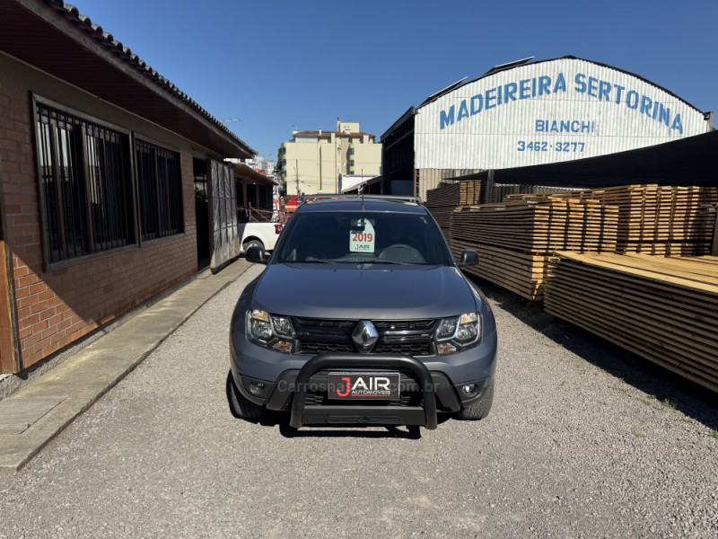 OROCH 1.6 16V EXPRESS FLEX 4P MANUAL - 2019 - GARIBALDI