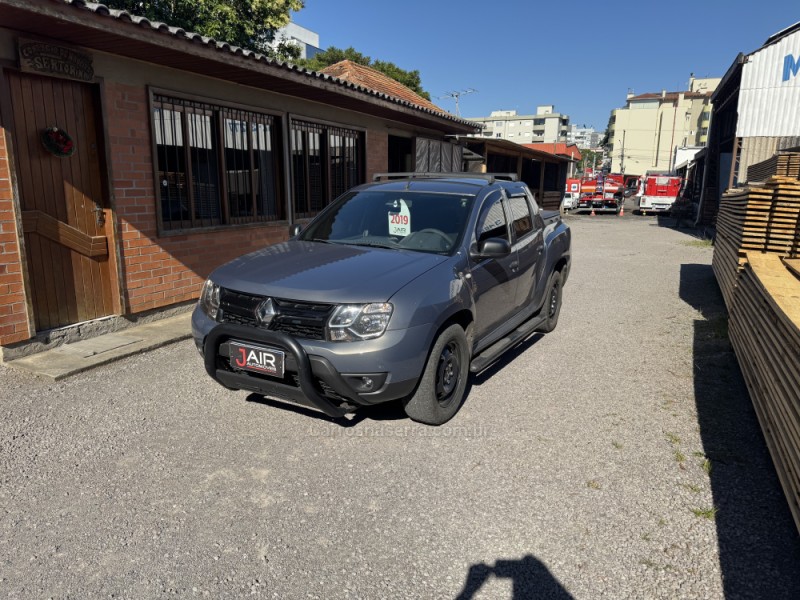 OROCH 1.6 16V EXPRESS FLEX 4P MANUAL - 2019 - GARIBALDI