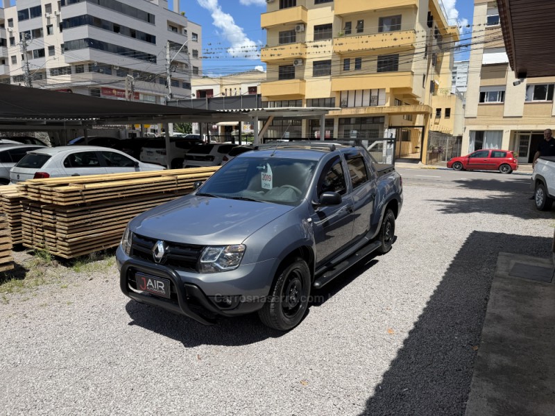 OROCH 1.6 16V EXPRESS FLEX 4P MANUAL - 2019 - GARIBALDI