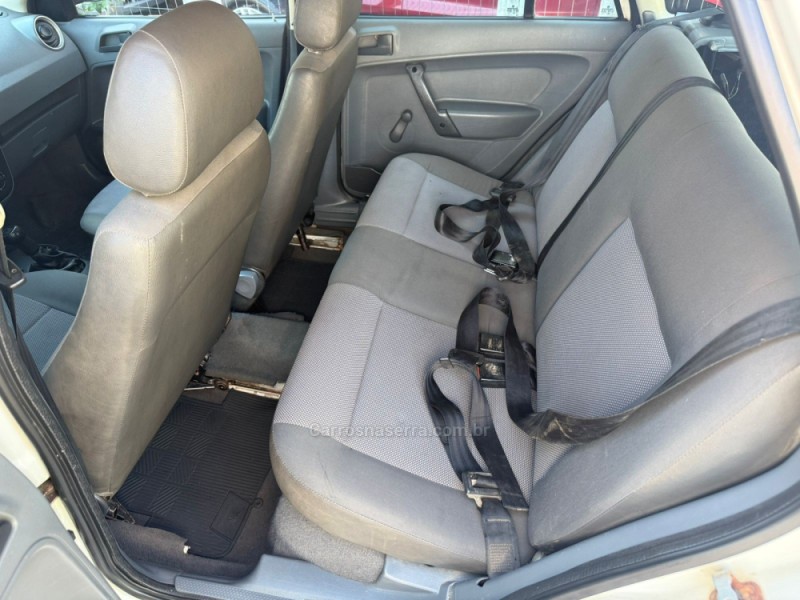 GOL 1.0 MI 8V FLEX 4P MANUAL G.IV - 2006 - FARROUPILHA