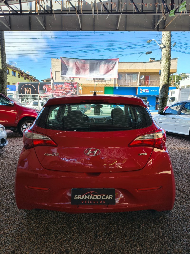 HB20 1.0 COMFORT PLUS 12V TURBO FLEX 4P MANUAL - 2014 - CANELA