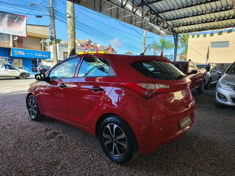HB20 1.0 COMFORT PLUS 12V TURBO FLEX 4P MANUAL - 2014 - CANELA