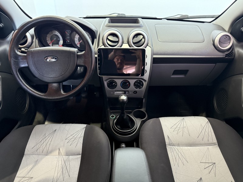 FIESTA 1.6 MPI 8V GASOLINA 4P MANUAL - 2008 - CAXIAS DO SUL