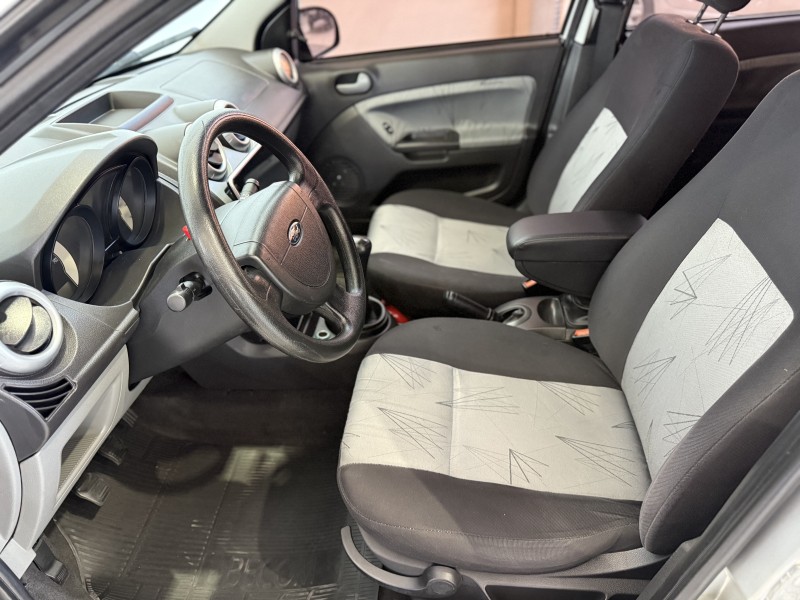 FIESTA 1.6 MPI 8V GASOLINA 4P MANUAL - 2008 - CAXIAS DO SUL