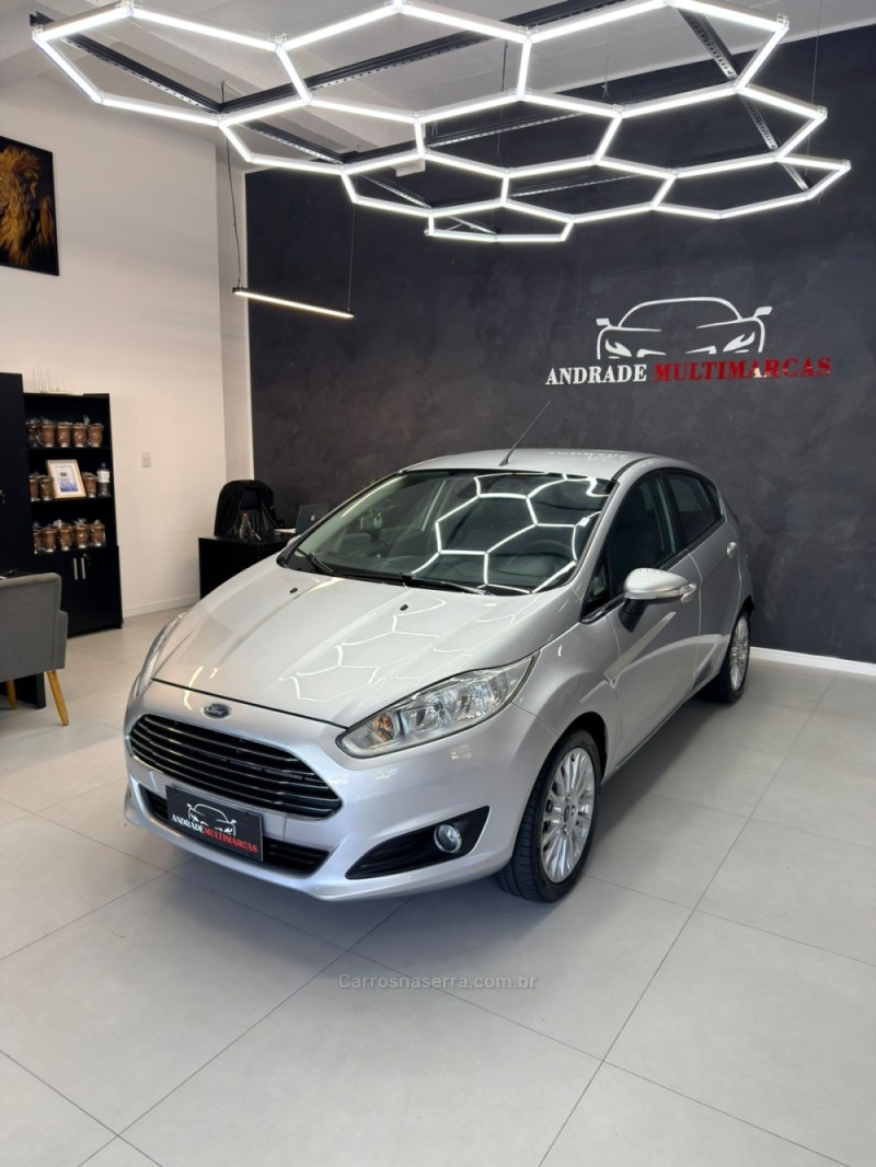 FIESTA 1.6 TITANIUM HATCH 16V FLEX 4P AUTOMÁTICO - 2016 - CAXIAS DO SUL