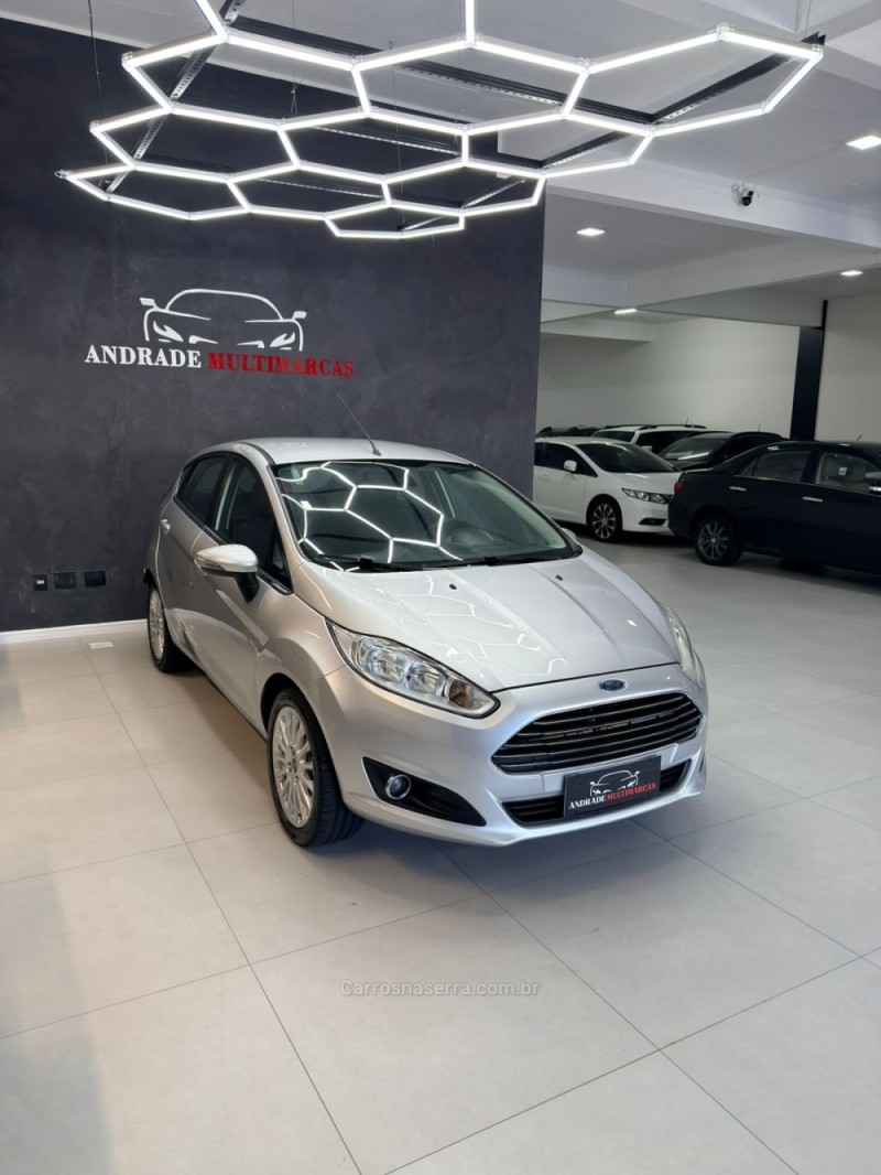 FIESTA 1.6 TITANIUM HATCH 16V FLEX 4P AUTOMÁTICO - 2016 - CAXIAS DO SUL