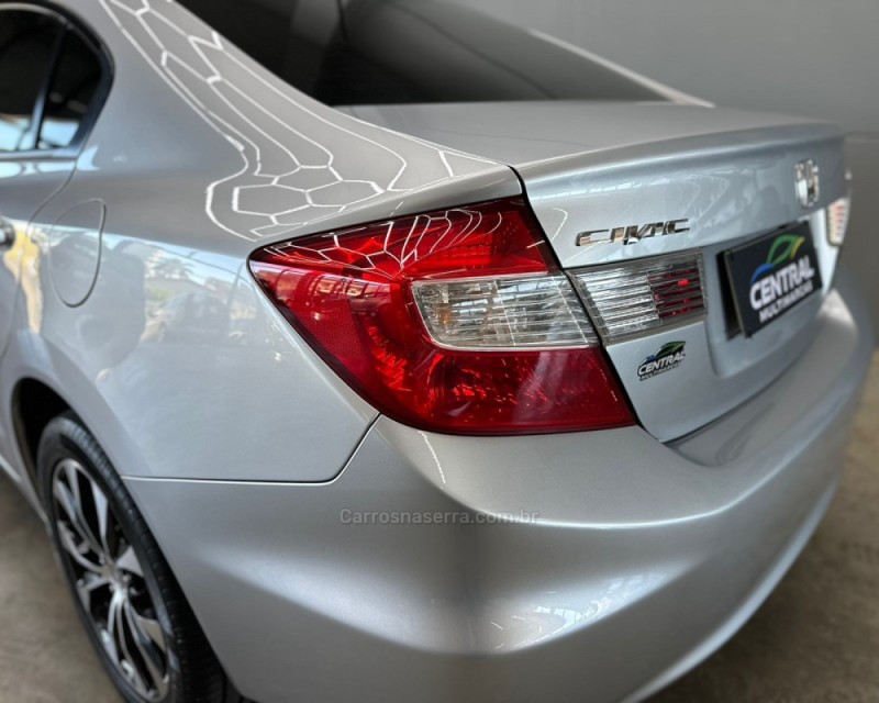 CIVIC 2.0 LXR 16V FLEX 4P AUTOMÁTICO - 2015 - VACARIA